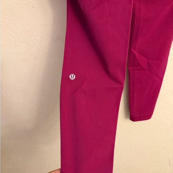 Lululemon leggings - Picture 9 of 11